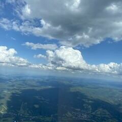 Flugwegposition um 14:36:54: Aufgenommen in der Nähe von Regen, Deutschland in 2104 Meter